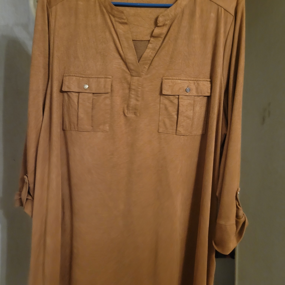 Roz & Ali Tan Long Sleeve Top